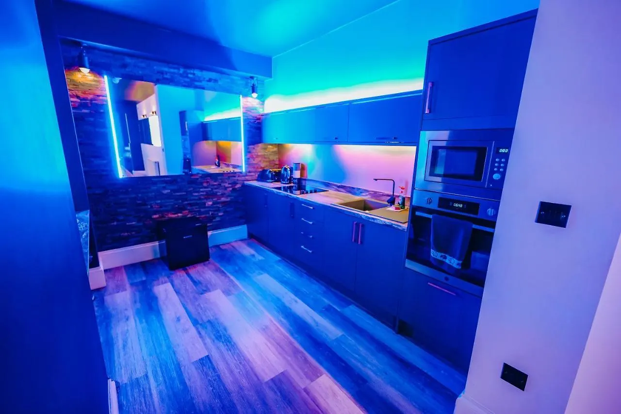 Breeze Blackpool Luxury Suites 0*,